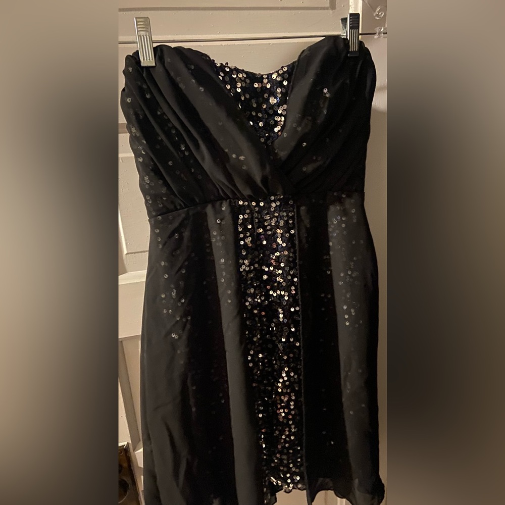Black sequins dress!